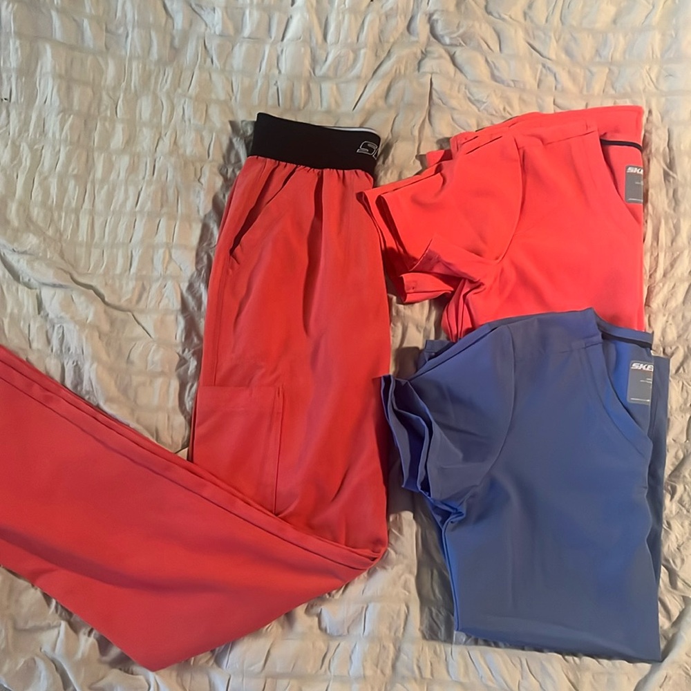 Sketchers scrubs